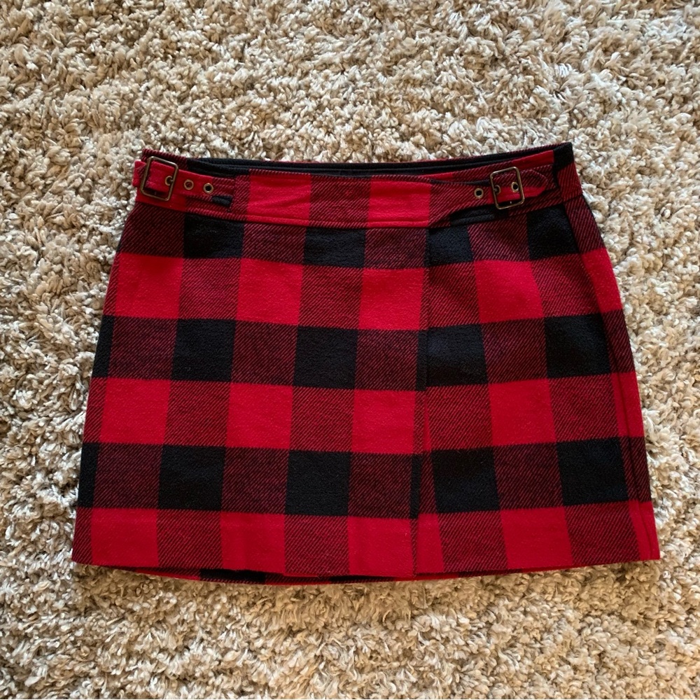 Gap Red and Black Plaid Skirt Size 6 Wrap Around